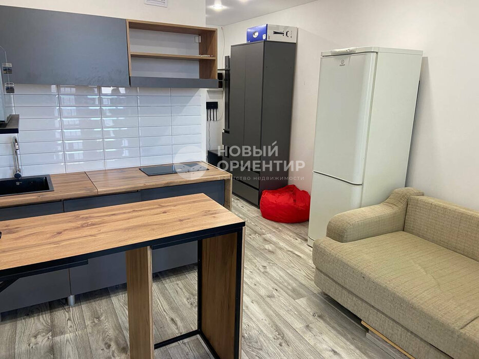 Екатеринбург, ул. микрорайон Светлый, 10 (Уктус) - фото квартиры (1)