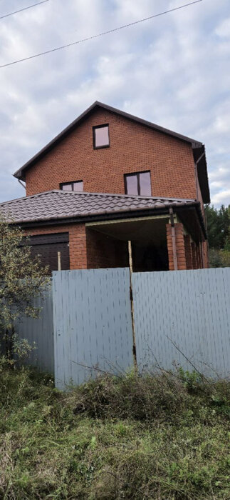 д. Ключи (г.о. Сысертский), ул. Земляничная, 36 (городской округ Сысертский) - фото коттеджа (1)