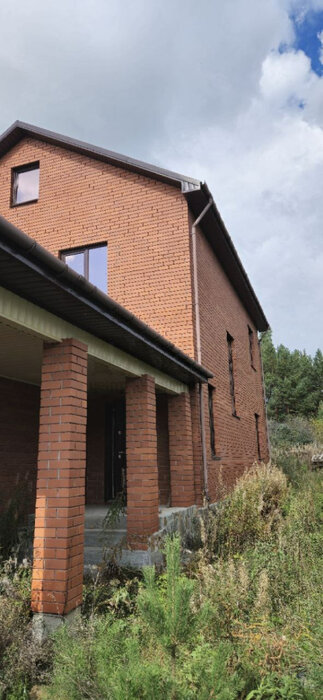 д. Ключи (г.о. Сысертский), ул. Земляничная, 36 (городской округ Сысертский) - фото коттеджа (2)