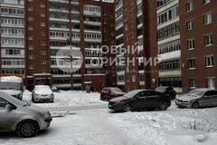 Екатеринбург, ул. Кирова, 9 (ВИЗ) - фото квартиры