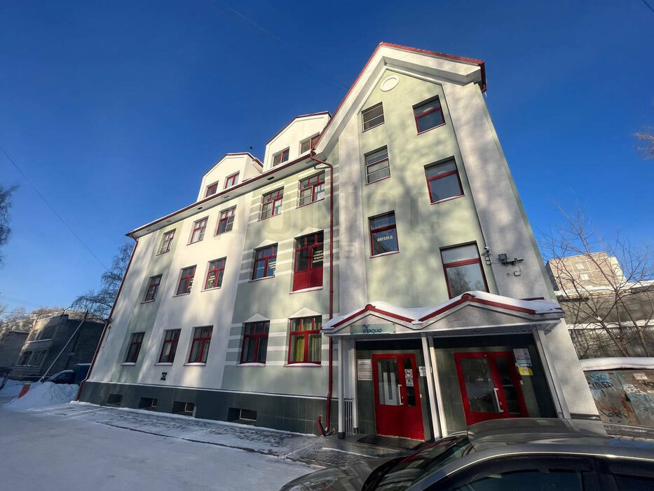 Екатеринбург, ул. Сиреневый, 5б (ЖБИ) - фото торговой площади (2)