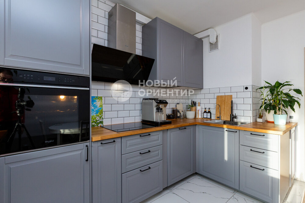 Екатеринбург, ул. Хохрякова, 63 (Центр) - фото квартиры (8)