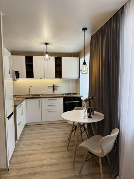 Екатеринбург, ул. Азина, 15 (Центр) - фото квартиры (4)