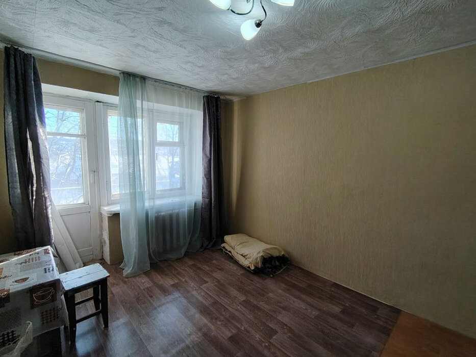 поселок городского типа Верхние Серги, ул. Ленина, 13 (городское поселение Верхнесергинское) - фото квартиры (2)