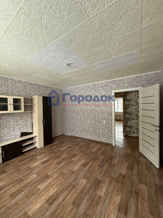 г. Каменск-Уральский, ул. Парижской Коммуны, 18 (городской округ Каменский) - фото квартиры (2)