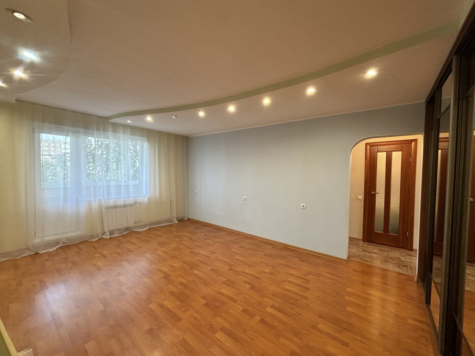 г. Первоуральск, ул. Трубников, 48б (городской округ Первоуральск) - фото квартиры (8)