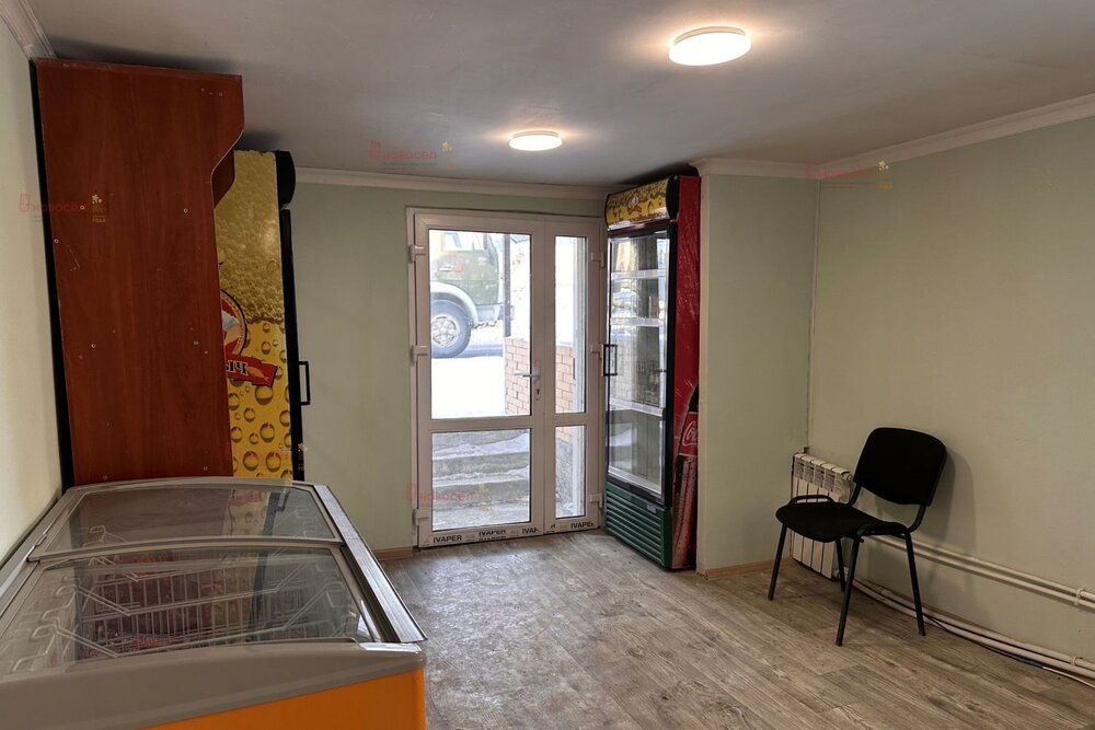 Екатеринбург, ул. Калинина, 3 - фото торговой площади (6)