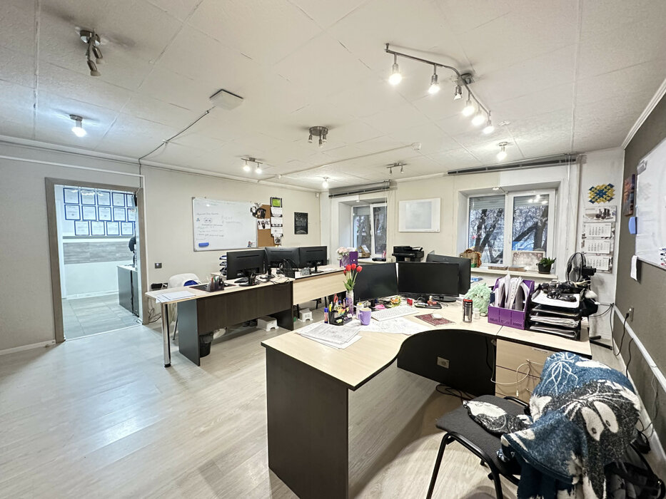 Екатеринбург, ул. Крылова, 26 (ВИЗ) - фото офисного помещения (1)