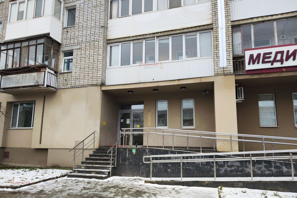 г. Березовский, ул. Гагарина, 9 (городской округ Березовский) - фото офисного помещения (2)