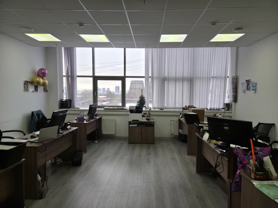 Екатеринбург, ул. Колмогорова, 5/3 (Заречный) - фото торговой площади (2)