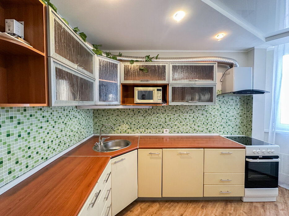 Екатеринбург, ул. Краснолесья, 30 (УНЦ) - фото квартиры (2)