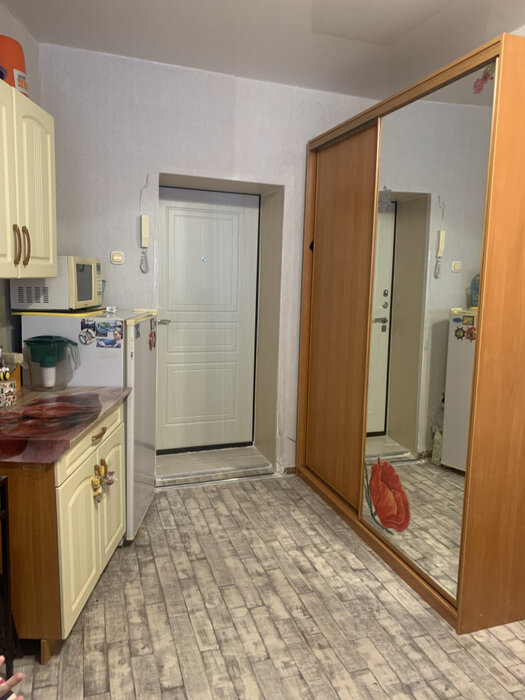 Екатеринбург, ул. Куйбышева, 112А (Шарташский рынок) - фото комнаты (3)