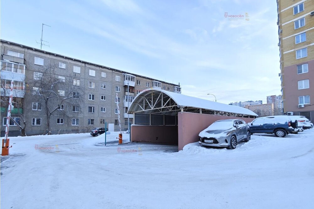 Екатеринбург, ул. Крауля, 44 (ВИЗ) - фото гаража (2)