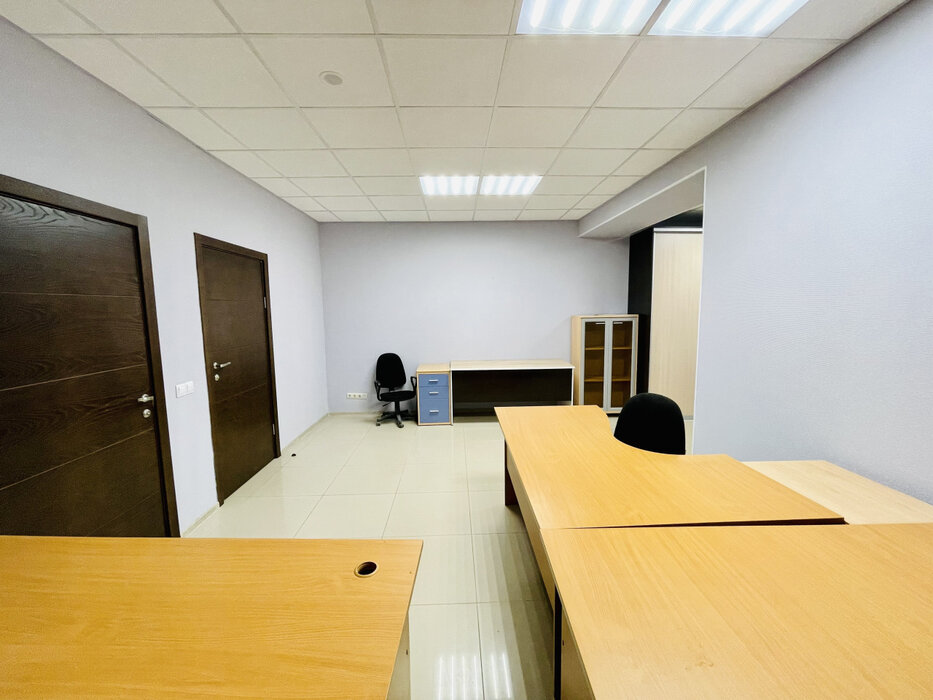 Екатеринбург, ул. Чкалова, 258 (УНЦ) - фото офисного помещения (2)