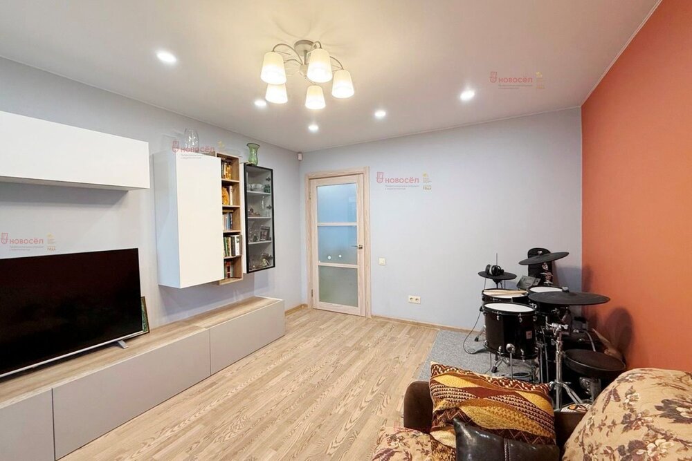 Екатеринбург, ул. Мамина-Сибиряка, 130 (Центр) - фото квартиры (6)