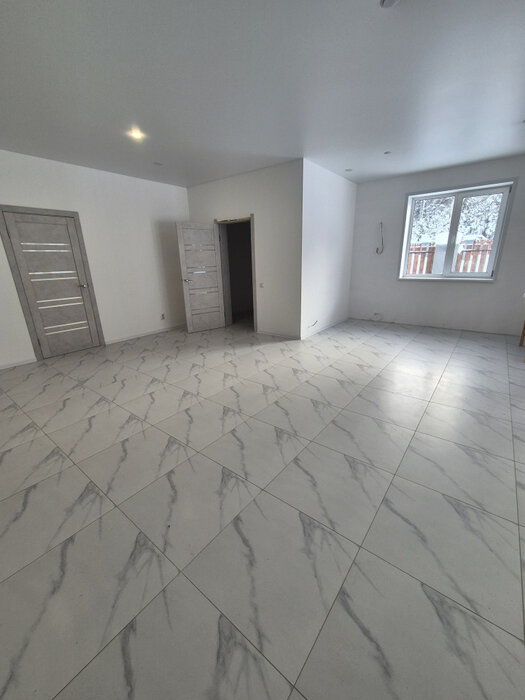 п. Становая, ул. Берилловая, 8 (городской округ Березовский) - фото дома (6)