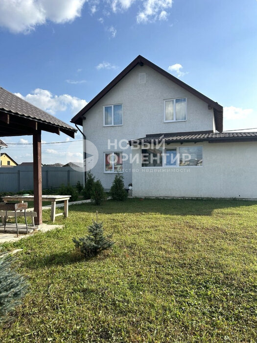 п. Прохладный, ул. Изумрудная, 27 (городской округ Белоярский) - фото дома (8)