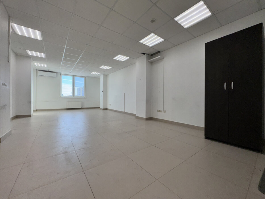 Екатеринбург, ул. Чкалова, 258 (УНЦ) - фото офисного помещения (2)