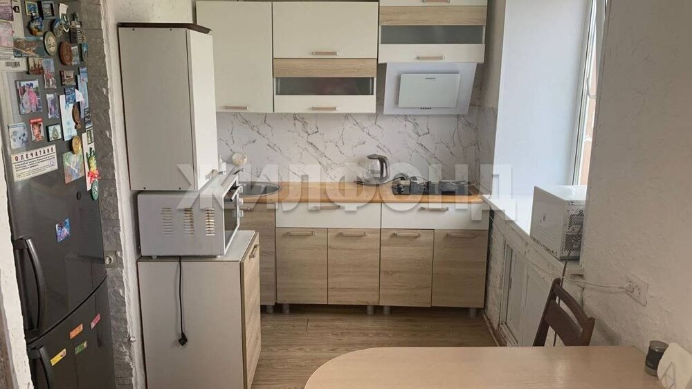 г. Верхняя Салда, ул. Карла Маркса, 17 (городской округ Верхнесалдинский) - фото квартиры (1)