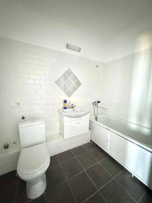 Екатеринбург, ул. Академика Парина, 37А (Академический) - фото квартиры (6)