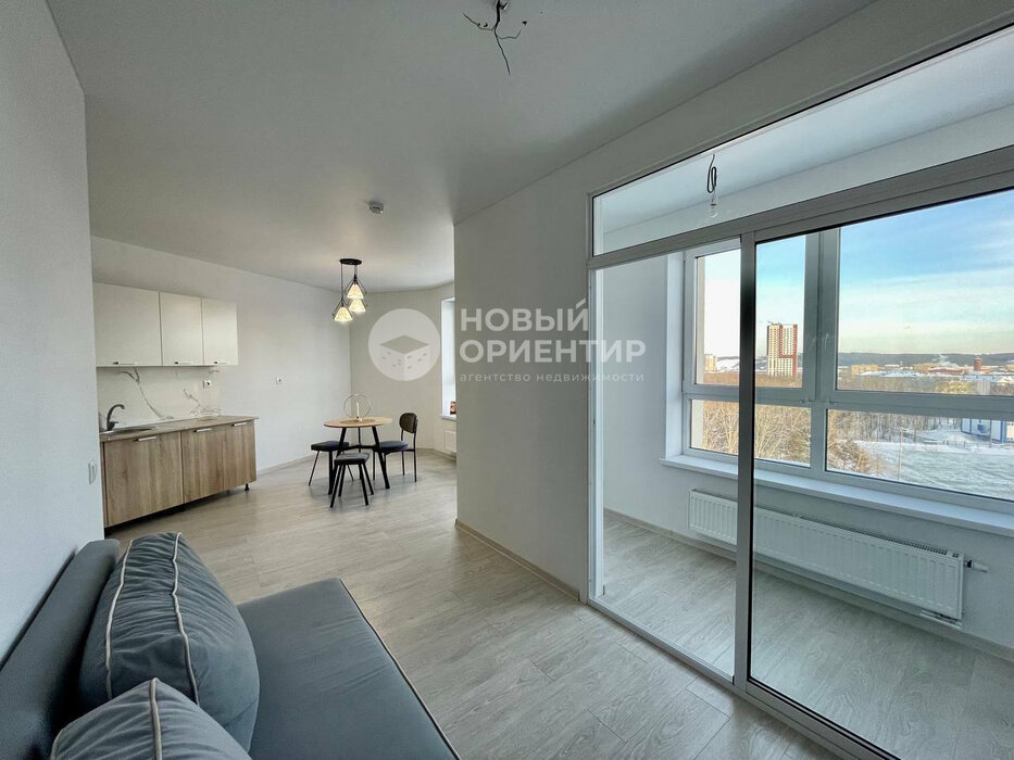 Екатеринбург, ул. Ляпустина, 5 (Вторчермет) - фото квартиры (8)