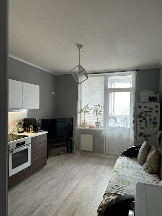 Екатеринбург, ул. Академика Семихатова, 18 (УНЦ) - фото квартиры (2)