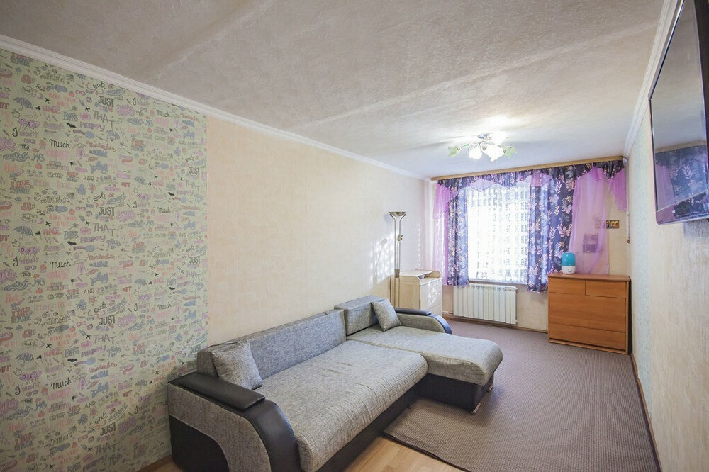 Екатеринбург, ул. Красных командиров, 72 (Эльмаш) - фото квартиры (1)