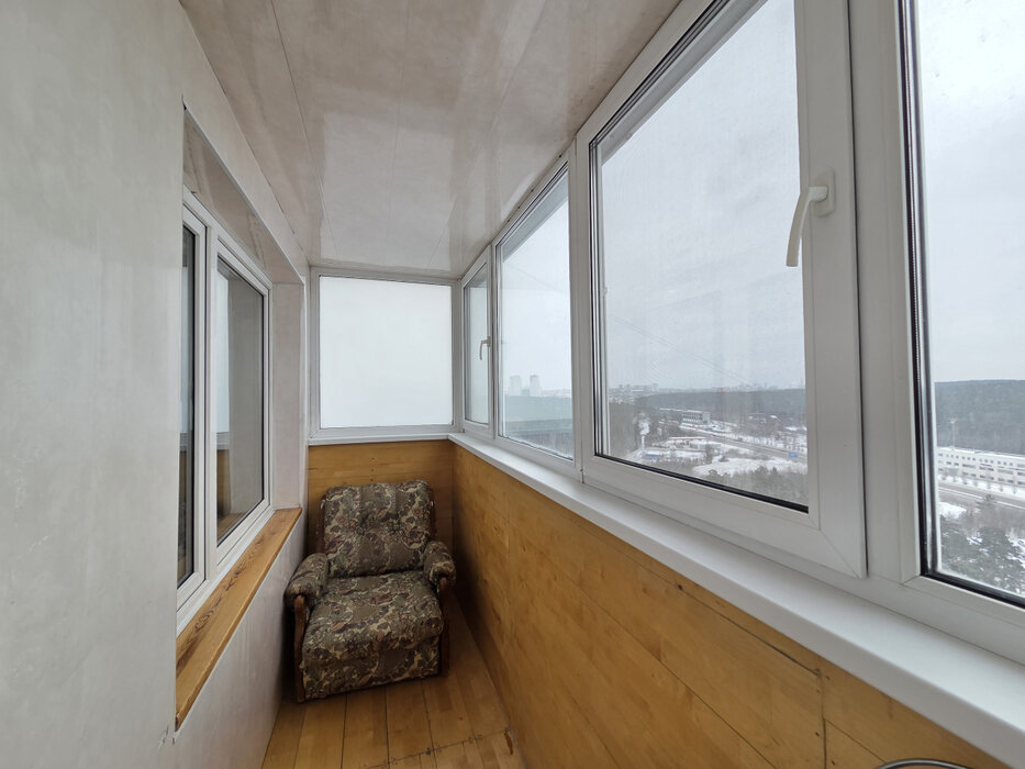 Екатеринбург, ул. Базовый, 50 (Автовокзал) - фото квартиры (3)