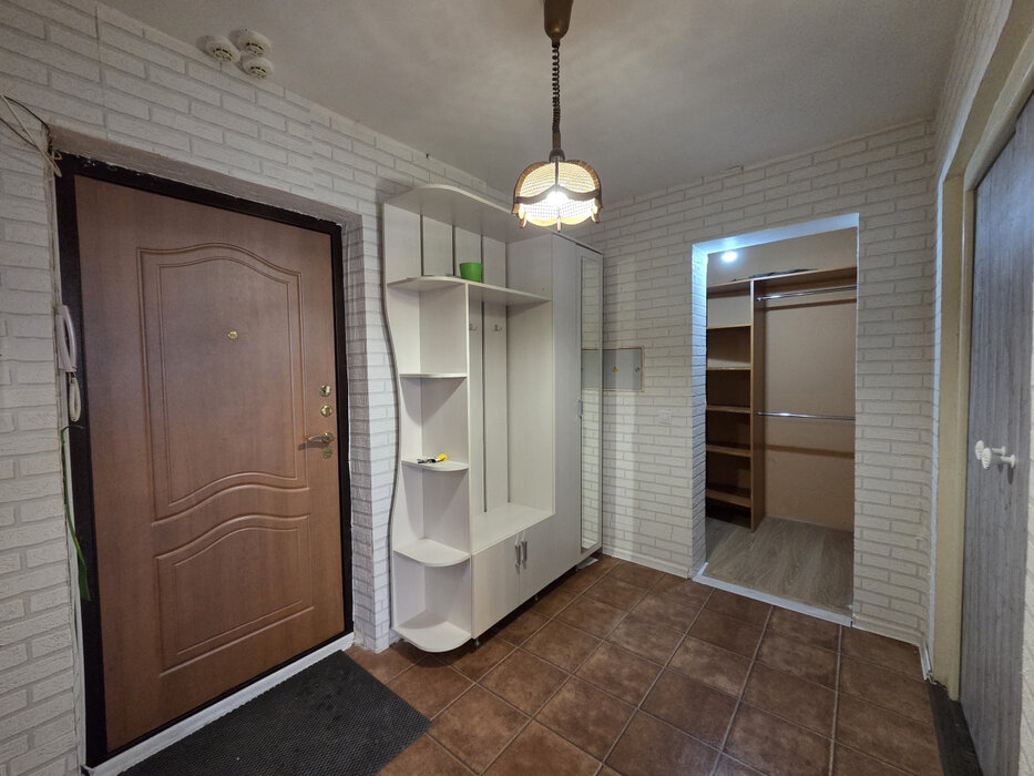 Екатеринбург, ул. Базовый, 50 (Автовокзал) - фото квартиры (6)