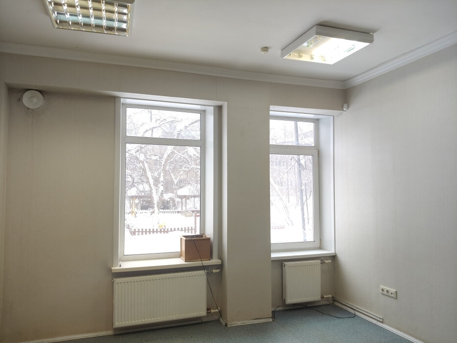 г. Первоуральск, ул. Комсомольская, 13 (городской округ Первоуральск) - фото офисного помещения (2)