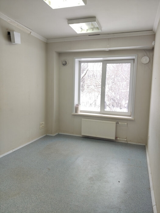 г. Первоуральск, ул. Комсомольская, 13 (городской округ Первоуральск) - фото офисного помещения (4)