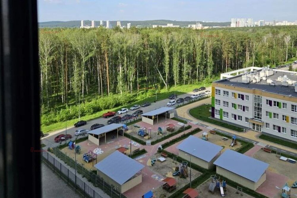 Екатеринбург, ул. микрорайон Светлый, 4 (Уктус) - фото квартиры (1)