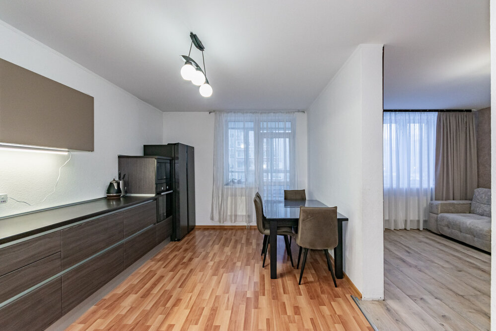 Екатеринбург, ул. Михеева, 10 (УНЦ) - фото квартиры (4)