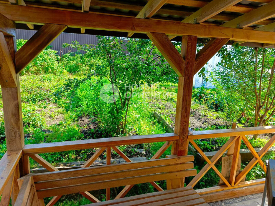 г. Первоуральск, ул. Любы Шевцовой, 14 (городской округ Первоуральск) - фото коттеджа/дома/дачи (8)