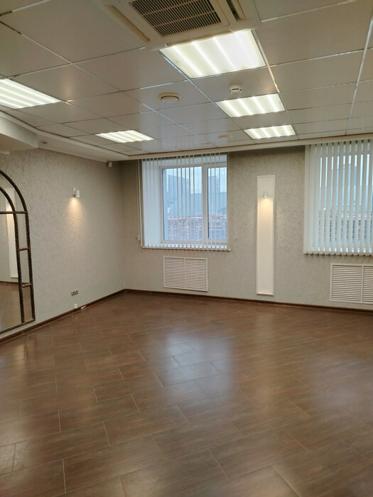 г. Березовский, городской округ Березовский, Березовское направление, 14км., ул. поселок Ленинский, 31 - фото торговой площади (1)