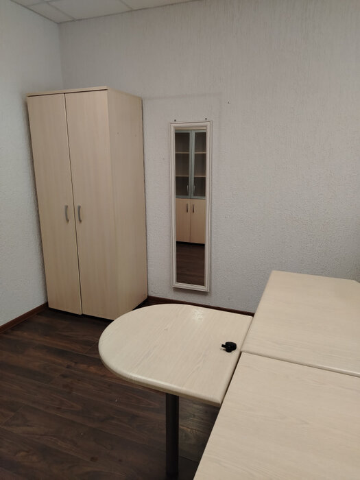 г. Березовский, городской округ Березовский, Березовское направление, 14км., ул. поселок Ленинский, 31 - фото торговой площади (4)