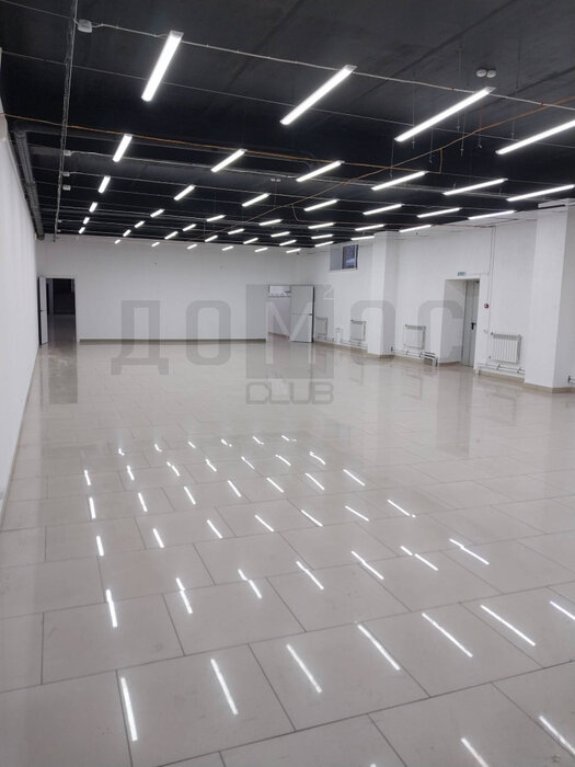 г. Реж, ул. Большевиков, 9 (городской округ Режевской) - фото торговой площади (6)