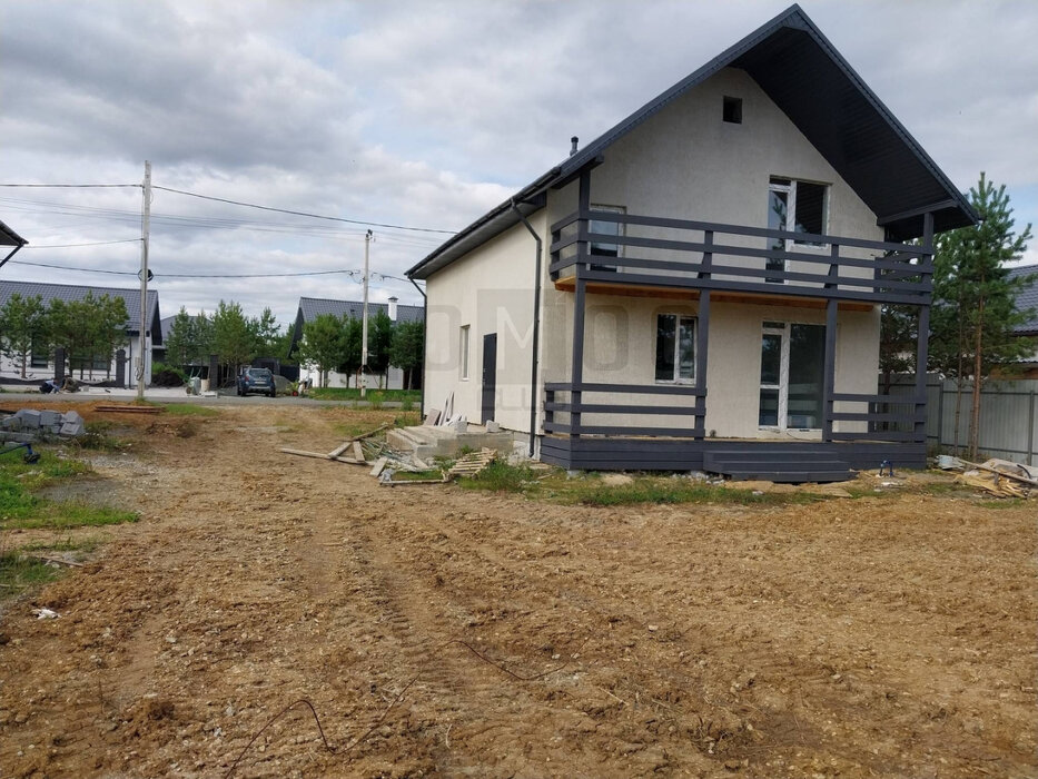 к.п. Зеленые кварталы, ул. Персиковая, 10 (городской округ Белоярский, п. Рассоха) - фото дома (5)