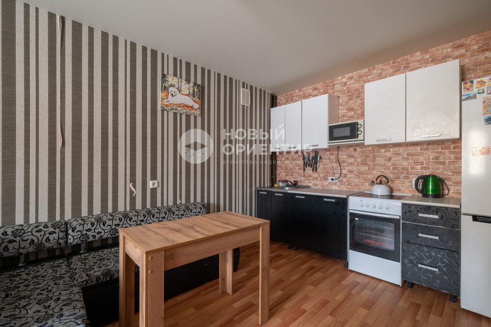 г. Березовский, ул. Старателей, 15 (городской округ Березовский) - фото квартиры (2)