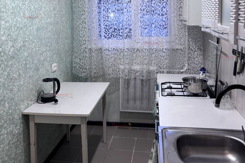 г. Первоуральск, ул. Вайнера, 27 (городской округ Первоуральск) - фото квартиры (2)