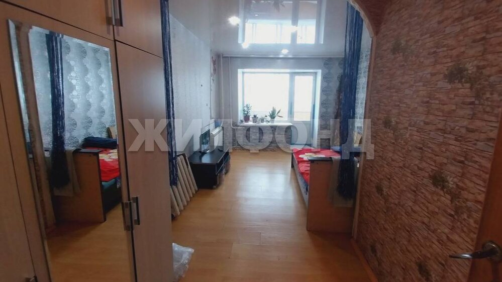 г. Верхняя Салда, ул. Восточная, 2 (городской округ Верхнесалдинский) - фото комнаты (6)