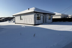 п. Прохладный, ул. Дубовая, 12 (городской округ Белоярский) - фото дома