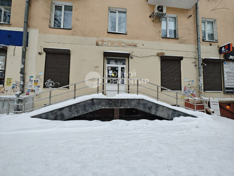 Екатеринбург, ул. 8 Марта, 130 - фото торговой площади (2)