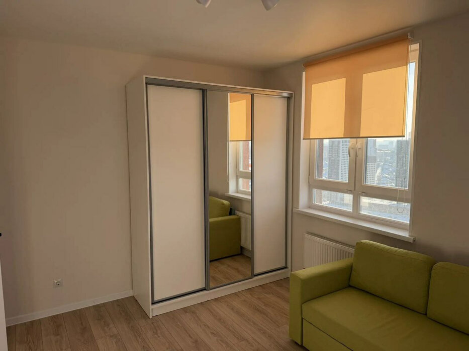 Екатеринбург, ул. Крауля, 107/2 (ВИЗ) - фото квартиры (1)