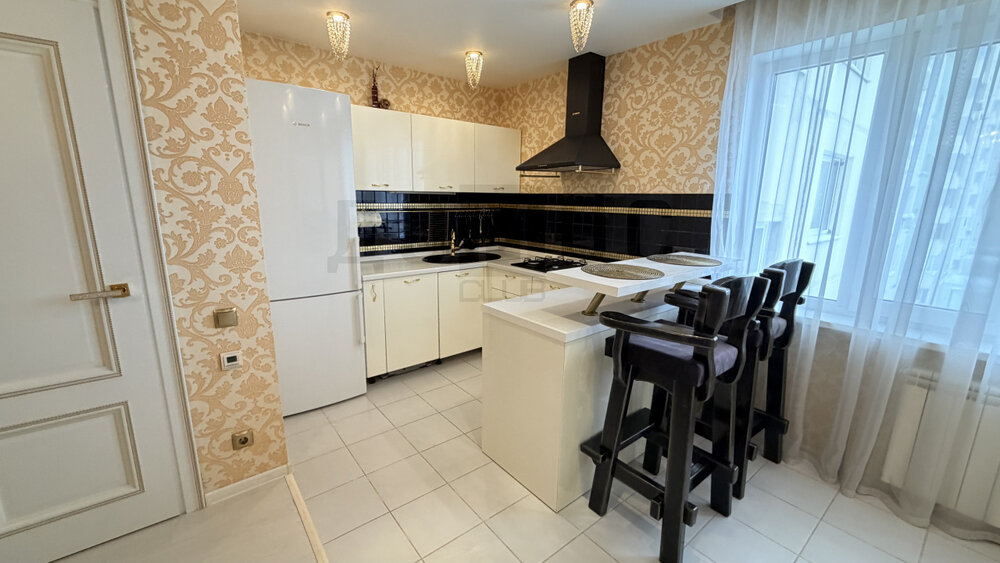 Екатеринбург, ул. Чкалова, 250 (УНЦ) - фото квартиры (7)