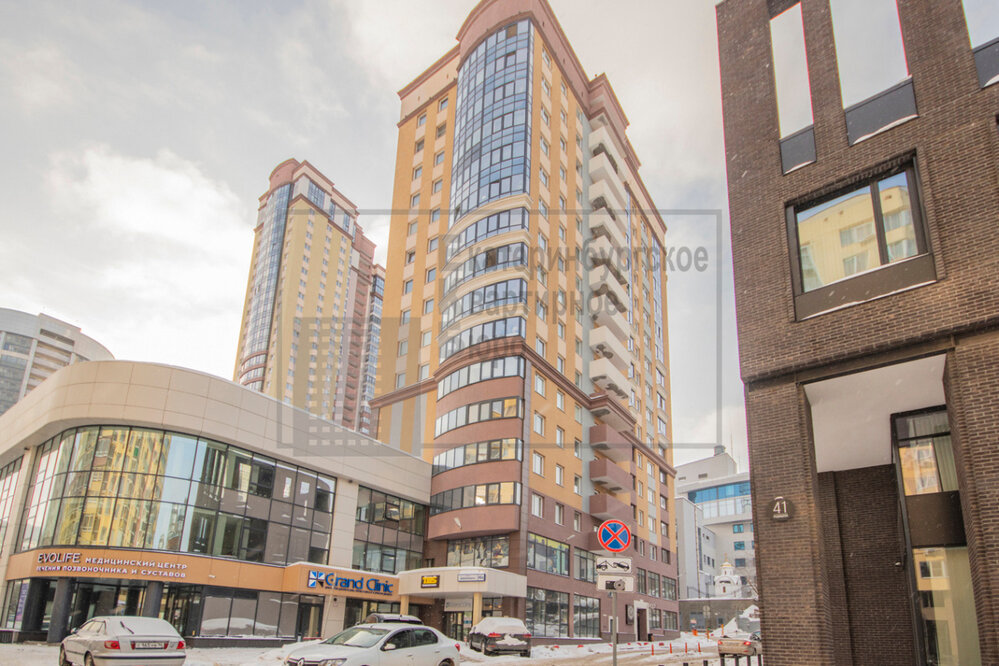 Екатеринбург, ул. Шейнкмана, 86 (Центр) - фото гаража (1)