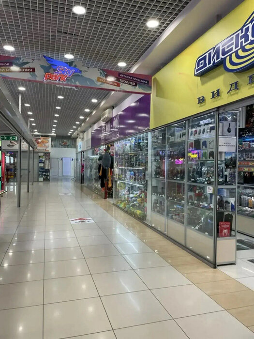 Екатеринбург, ул. 8 Марта, 149 (Автовокзал) - фото торговой площади (2)