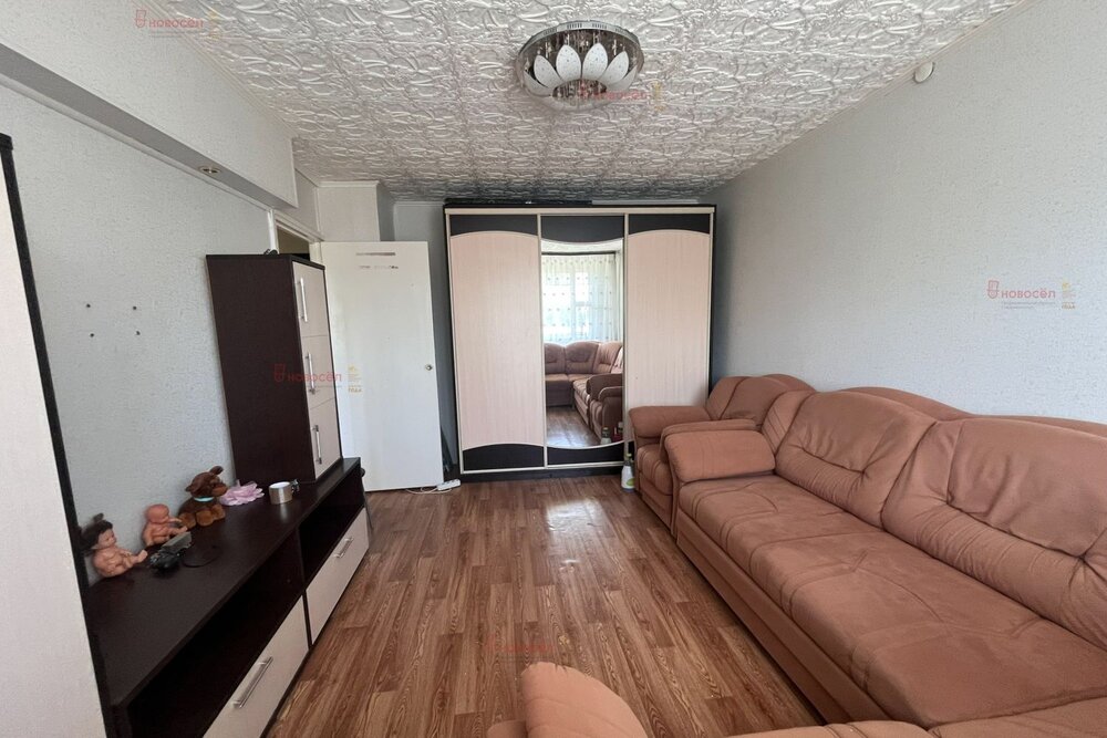 г. Первоуральск, ул. Емлина, 12б (городской округ Первоуральск) - фото квартиры (4)