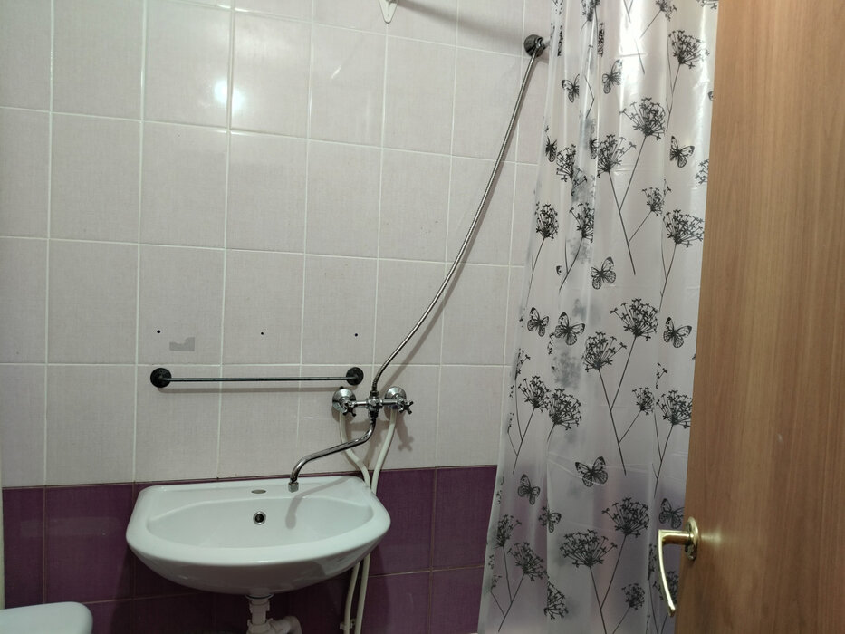 г. Первоуральск, ул. Химиков, 1 (городской округ Первоуральск) - фото квартиры (8)