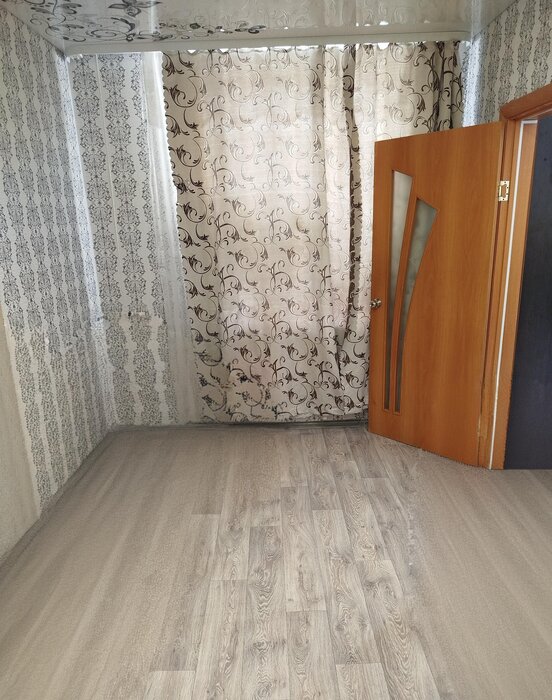 г. Каменск-Уральский, ул. Физкультурников, 8 (городской округ Каменский) - фото квартиры (2)